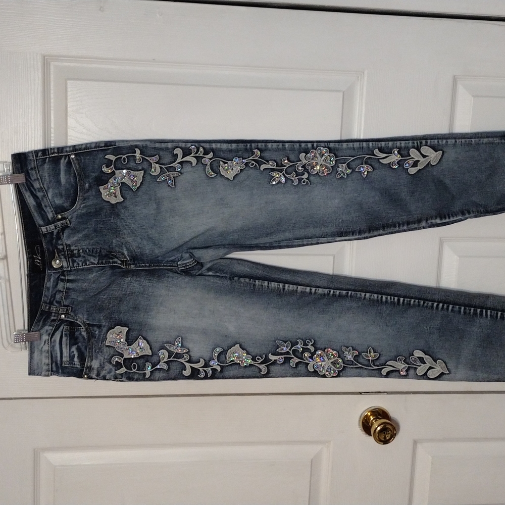 Women's jeans